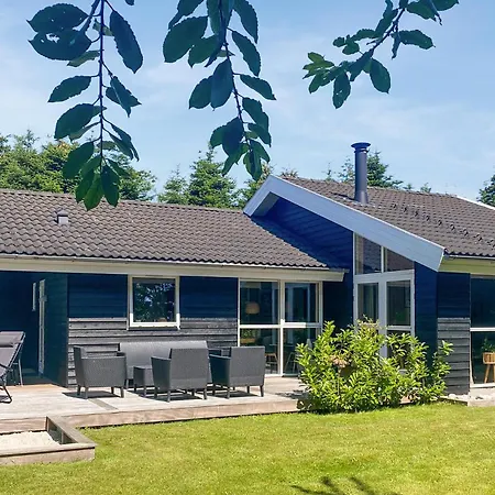 Awesome In Sydals With Wifi Holiday home Skovby (Syddanmark)